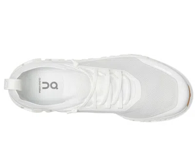 On Cloud 6 Versa In White