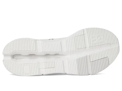 On Cloudnova Form 2 In White