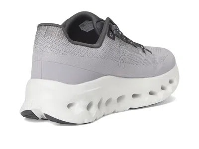 On Cloudtilt In Black