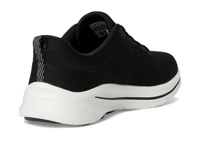 Skechers Performance Go Walk 8 Britt In Multi