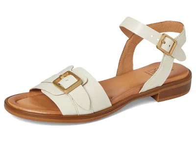 Miz Mooz Symone In Sand