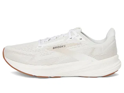 Brooks Revel 8 In White