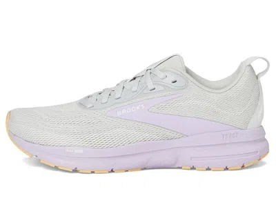 Brooks Trace 4 In Gray