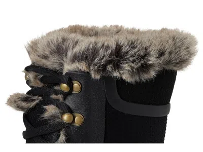 Bogs Arcata Trek Dots In Black