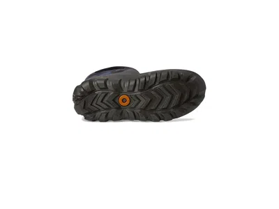 Bogs Classic Seamless Mid Boot In Black