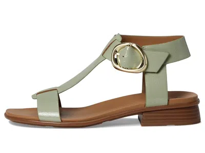 Naturalizer Brandy-stud In Green