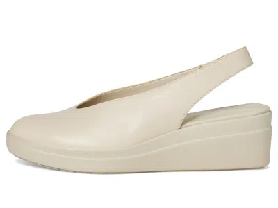 Naturalizer Sutton Pump In Neutral