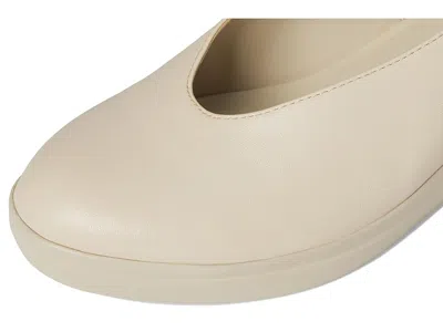 Naturalizer Sutton Pump In Neutral