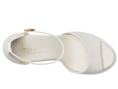 Naturalizer 27 Edit Delphie In White