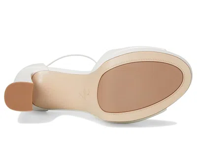Naturalizer 27 Edit Delphie In White