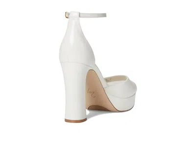 Naturalizer 27 Edit Delphie In White