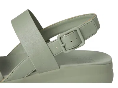 Naturalizer Coast In Green