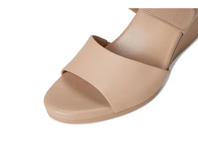 Naturalizer Imani High