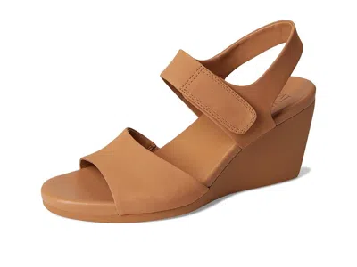 Naturalizer Imani High