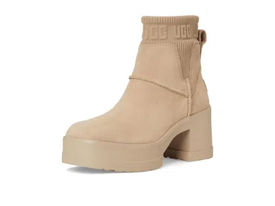 Ugg Moxy Chelsea In Neutral
