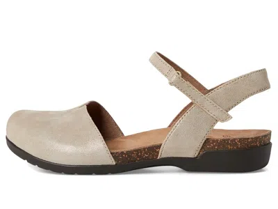 Dansko Rowan Flat In Neutral