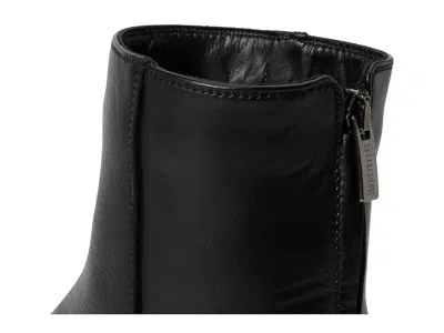 La Canadienne Arya Leather Boot In Black