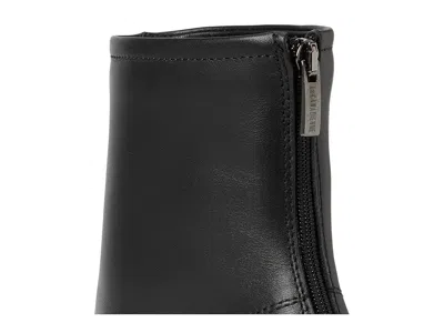 La Canadienne Freda In Black