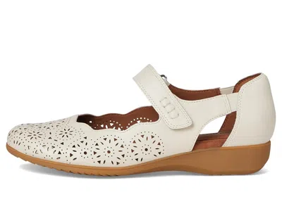 Cobb Hill Rully In White