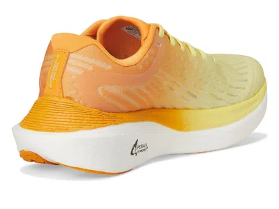 Topo Athletic Specter 2 In Yellow