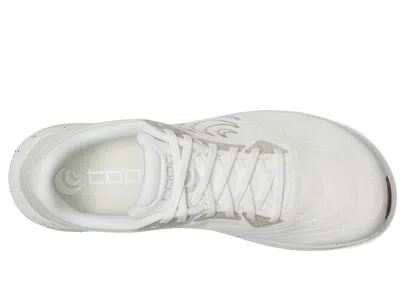 Topo Athletic Phantom 4