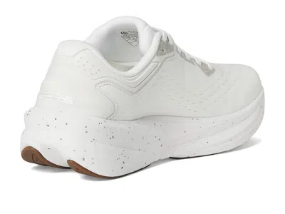 Topo Athletic Phantom 4