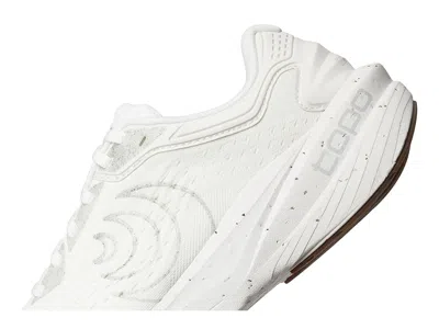 Topo Athletic Phantom 4