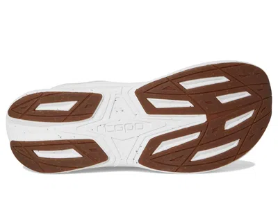 Topo Athletic Phantom 4