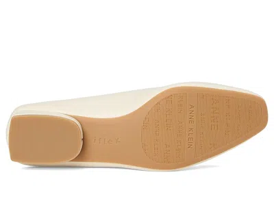 Anne Klein Cadey Flat In White