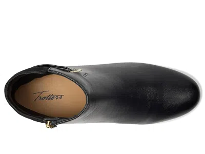 Trotters Maxwell Bootie In Black
