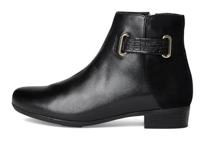 Trotters Maxwell Bootie In Black