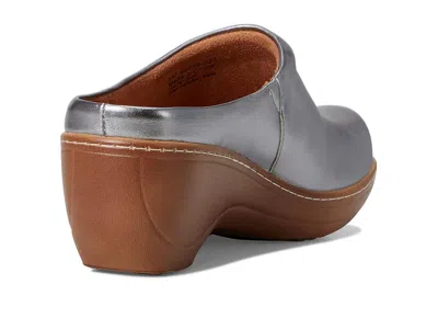 Softwalk Madison Clog In Silver