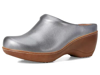 Softwalk Madison Clog In Silver