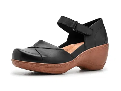 Softwalk Miri Pump In Black