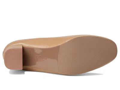 Trotters Devin Pump In Brown