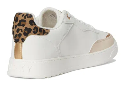 Roxy Vivianne In Multi