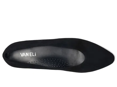 Vaneli Gracie In Black