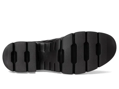 Vaneli Narda In Black