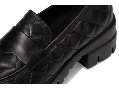 Vaneli Narda In Black