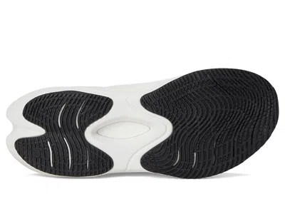 Clarks Pace In White
