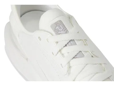 Clarks Pace In White