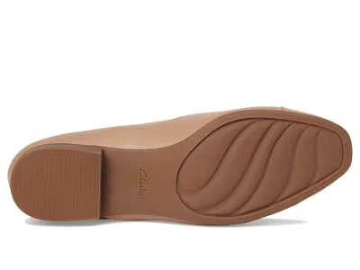 Clarks Collection Natalyn Dusk Leather Pump In Neutral