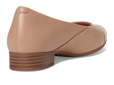 Clarks Collection Natalyn Dusk Leather Pump In Neutral