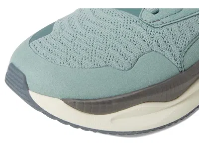 Clarks Pace Sneaker In Blue