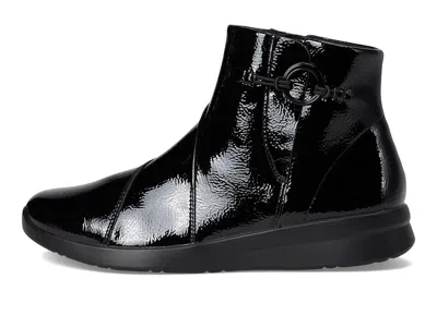 Clarks Ellowyn Deva Bootie In Black