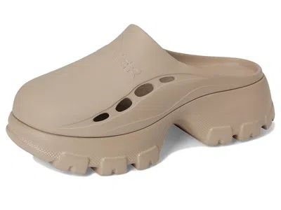 Hunter Bryce Platform Mule In Brown