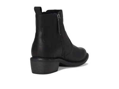 Alegria Malia In Black