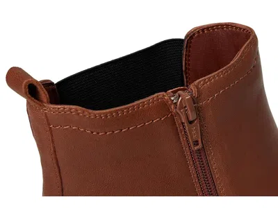 David Tate Clone In Brown