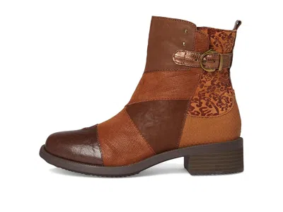 David Tate Swinger In Brown