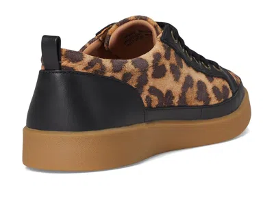 Vionic Winny Low Top Sneaker In Brown